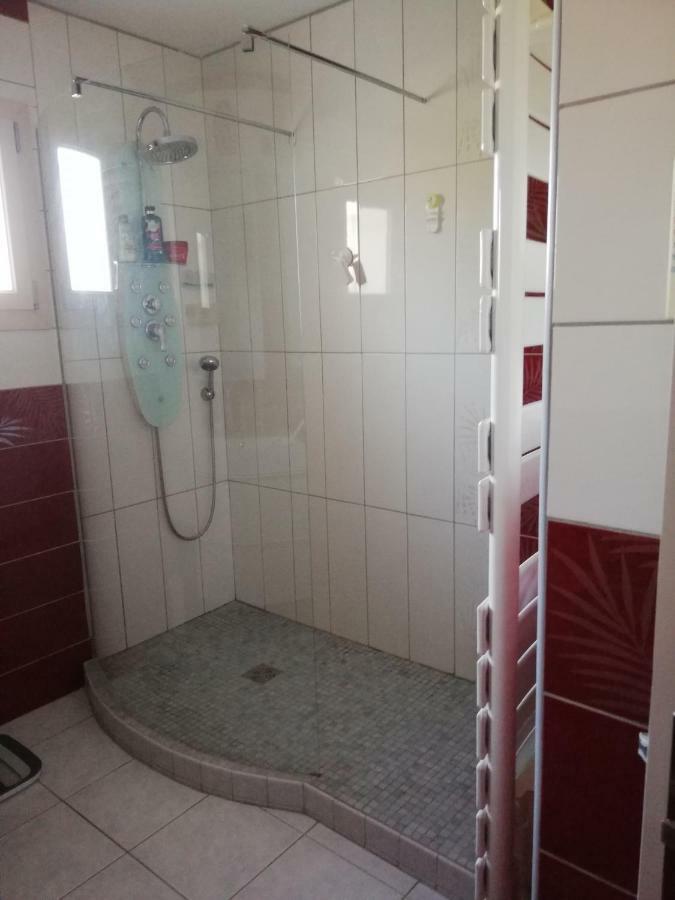 Chambre Privee Calme,Campagne,Etape,Deplacement Pro,Abri Moto Velo,Parking Vaux-sur-Vienne Exterior foto